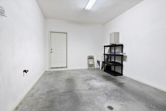 6618 Hartman Ct, Roanoke, VA 24019 - interior space featuring concrete flooring and baseboards