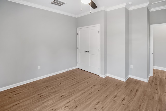 105 Belvior Cir, Moneta, VA 24121 - unfurnished bedroom featuring ornamental molding, light wood-style floors, and a ceiling fan