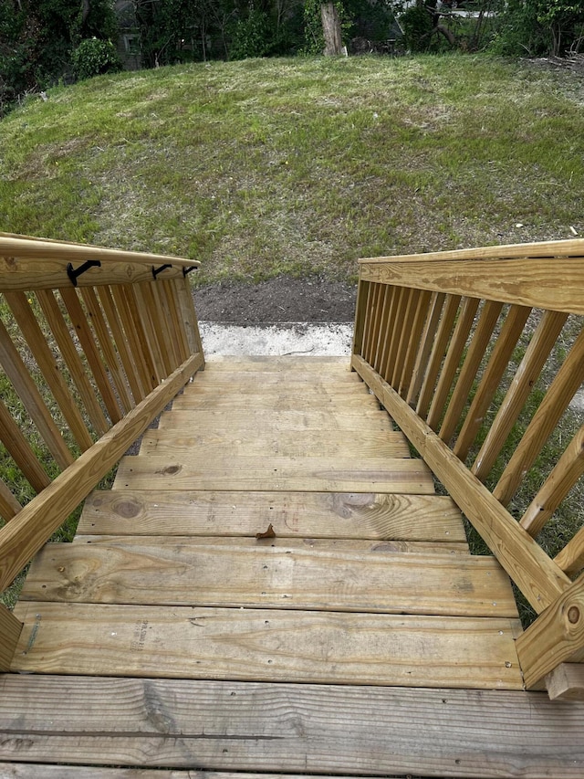 321 Patton Ave NW, Roanoke, VA 24016 - view of wooden terrace