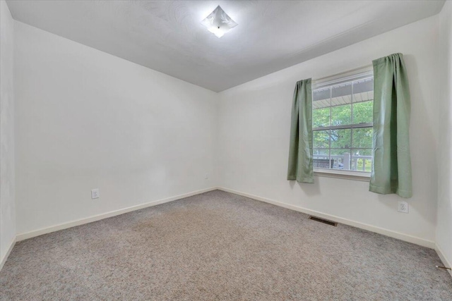 112 N Rome Dr, Roanoke, VA 24019 - unfurnished room with carpet flooring and baseboards