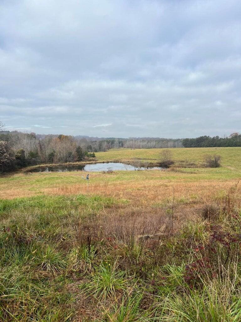 10723 Falling Creek Rd, Huddleston, VA 24104