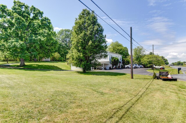 2770 W Lynchburg Salem Tpke, Bedford, VA 24523 - view of grassy yard
