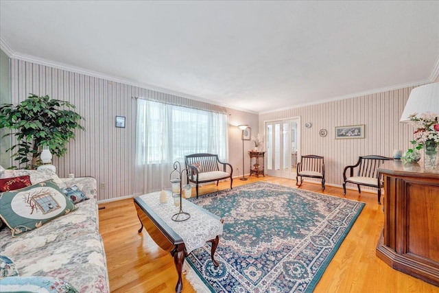6553 Pencheck Cir, Roanoke, VA 24018 - living room featuring crown molding, light wood-style floors, and baseboards