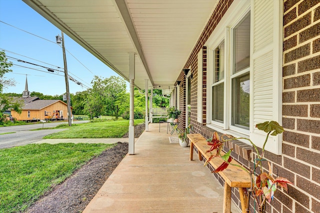 3643 Larson Ln, Roanoke, VA 24018 - covered porch with a yard