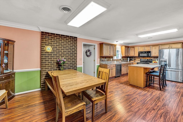 3643 Larson Ln, Roanoke, VA 24018 - dining area featuring crown molding, dark wood-style floors, and wainscoting