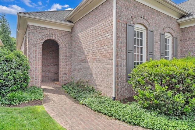 3326 Belshire Ct SW, Roanoke, VA 24014 - doorway to property with brick siding and roof with shingles