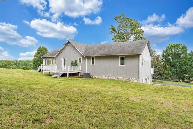 205 Park Shores Cir, Moneta, VA 24121 - view of side of home with a yard and a wooden deck