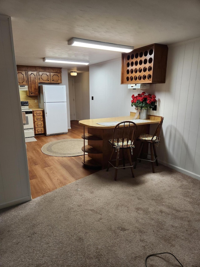 215 Overlook Rd, Vinton, VA 24179 - dining room with light wood-style floors and light colored carpet