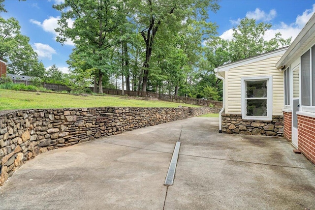 8209 Webster Dr, Roanoke, VA 24019 - view of patio