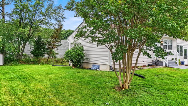 8574 Brubaker Dr, Roanoke, VA 24019 - view of grassy yard featuring entry steps