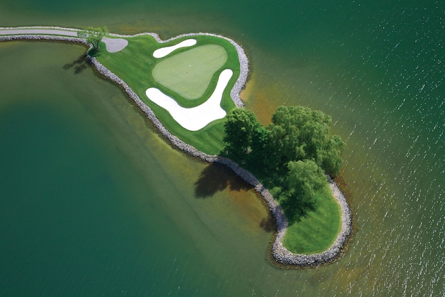 95 Shoreline Cir, Penhook, VA 24137 - aerial view of property's location with a golf club