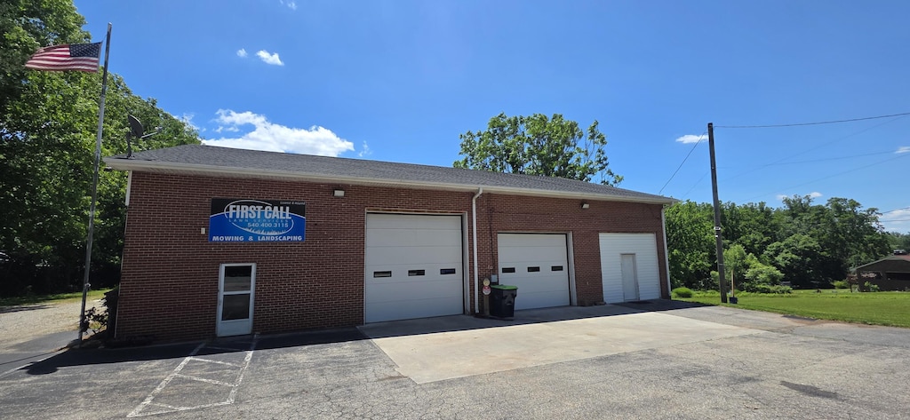5090 Old Franklin Tpke, Glade Hill, VA 24092 - view of detached garage