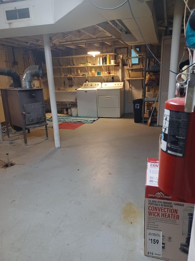 2521 Chatham St NW, Roanoke, VA 24012 - unfinished basement with washing machine and clothes dryer and heating unit