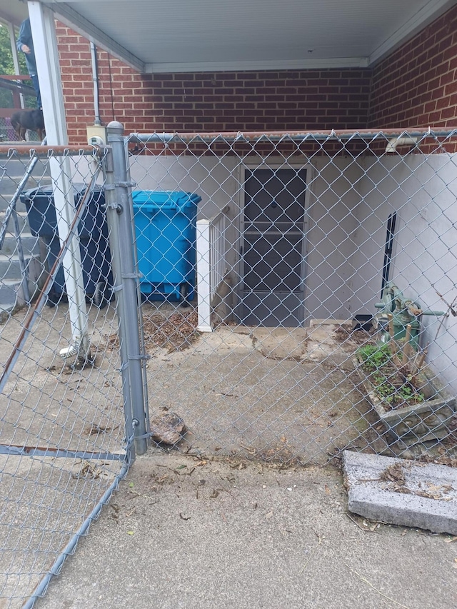 2521 Chatham St NW, Roanoke, VA 24012 - view of gate