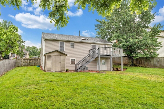 1152 Murray Ave SE, Roanoke, VA 24013 - back of property with stairs and a wooden deck