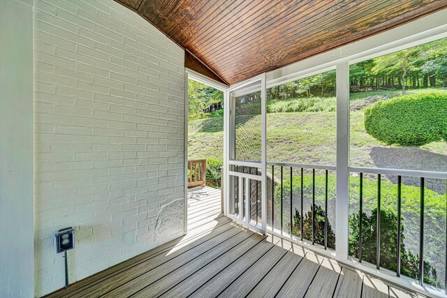 4816 Colonial Ave, Roanoke, VA 24018 - view of wooden terrace