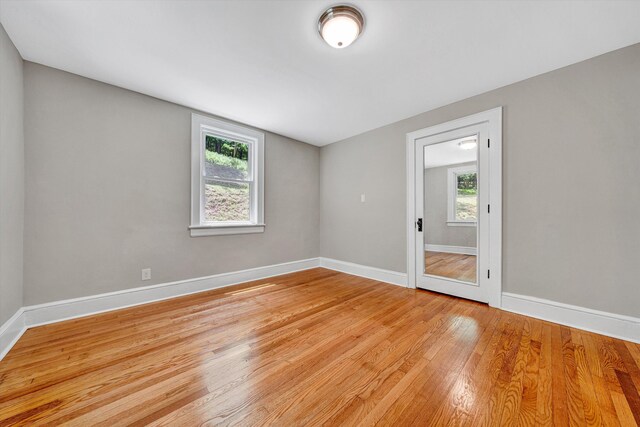4816 Colonial Ave, Roanoke, VA 24018 - unfurnished room with wood finished floors and baseboards