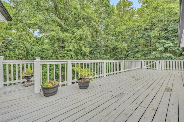 402 Anchor Dr, Moneta, VA 24121 - view of wooden deck