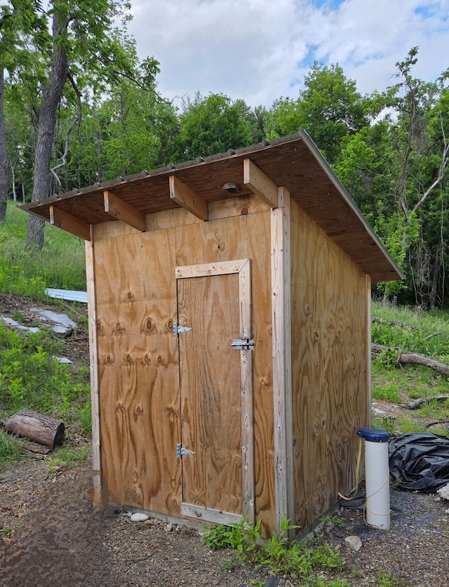7506 Roaring Run Rd Unit 1, Covington, VA 24426 - view of shed