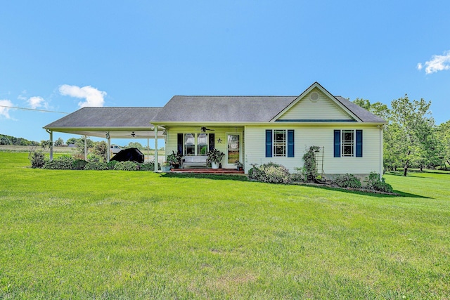 22 Spring Branch Ln, Fincastle, VA 24090 - view of front of property with a ceiling fan, a front yard, and a porch
