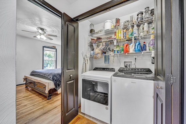 22 Spring Branch Ln, Fincastle, VA 24090 - washroom featuring washing machine and clothes dryer, light wood finished floors, and a ceiling fan