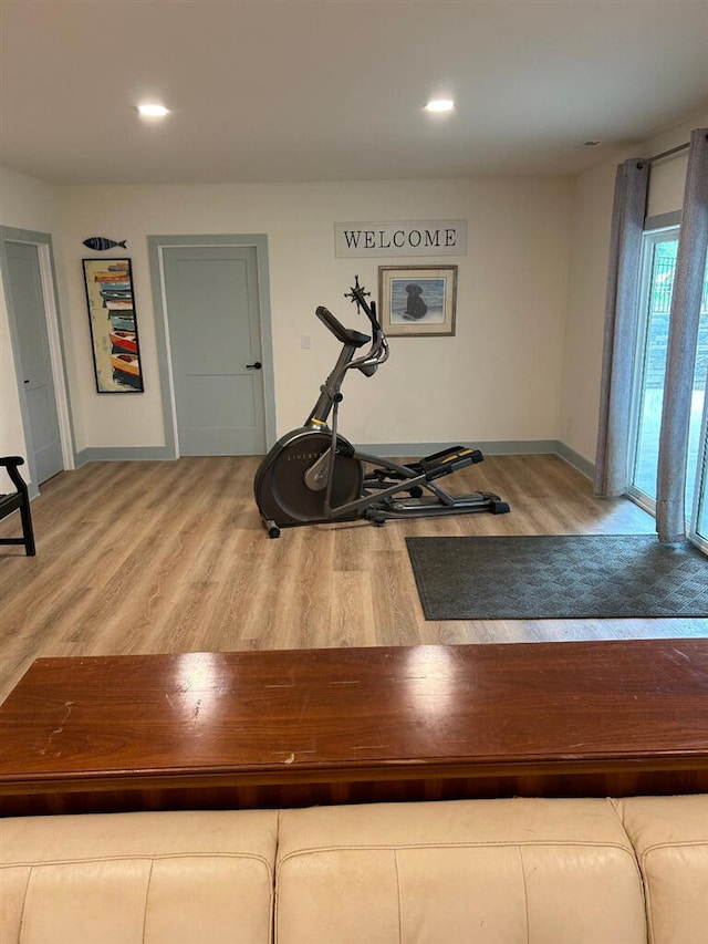 844 Lakewatch Cir, Moneta, VA 24121 - exercise room with baseboards, wood finished floors, and recessed lighting