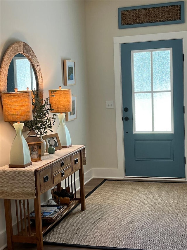 844 Lakewatch Cir, Moneta, VA 24121 - carpeted entrance foyer with baseboards