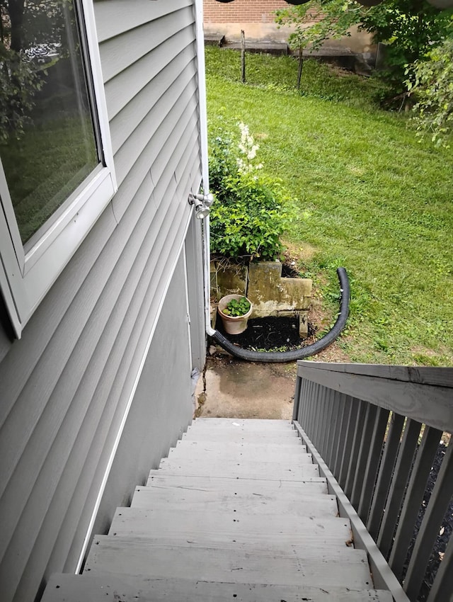 1414 Westside Blvd NW, Roanoke, VA 24017 - view of staircase