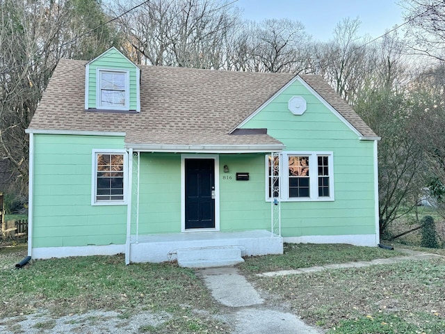 816 Brandon Ave SW, Roanoke, VA 24015 - view of front of property with a shingled roof and covered porch