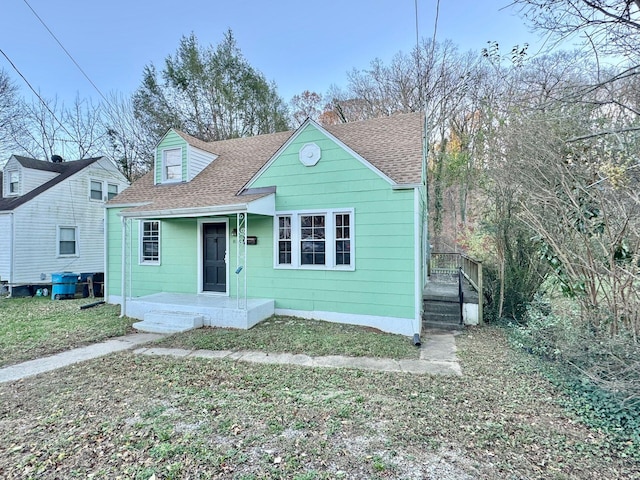 816 Brandon Ave SW, Roanoke, VA 24015 - view of front facade with a shingled roof and a porch