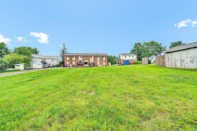 130 W Augusta Ave, Vinton, VA 24179 - view of green lawn