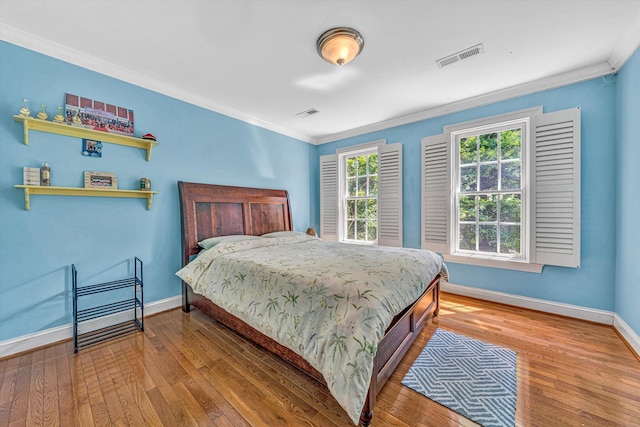 1160 Belcroft Ct, Roanoke, VA 24018 - bedroom with crown molding and hardwood / wood-style floors