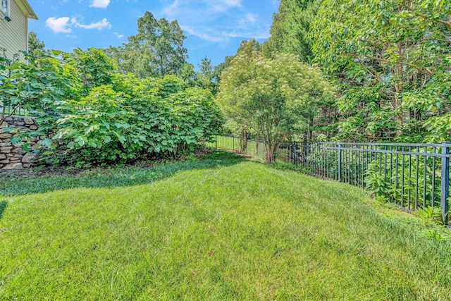1160 Belcroft Ct, Roanoke, VA 24018 - view of fenced backyard