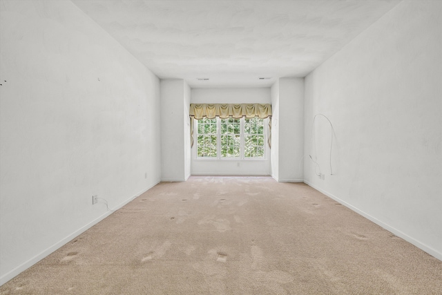 3303 Belshire Ct SW, Roanoke, VA 24014 - carpeted empty room featuring baseboards