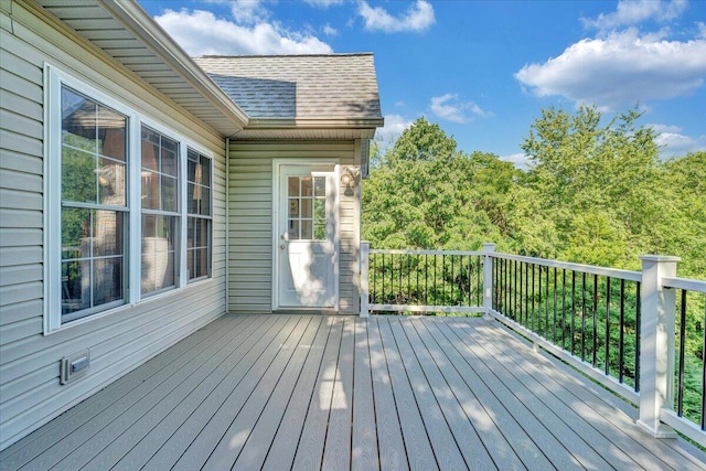 828 Ray St, Roanoke, VA 24019 - view of wooden terrace