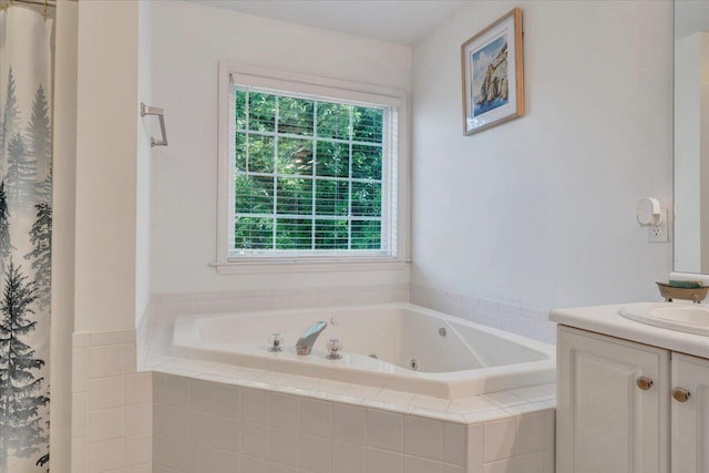 828 Ray St, Roanoke, VA 24019 - bathroom with vanity and a jetted tub