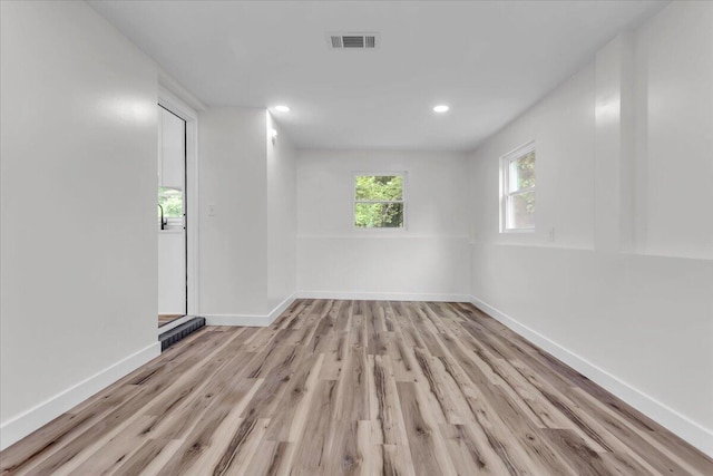 201 Forest Ridge Dr, Vinton, VA 24179 - empty room featuring wood finished floors, baseboards, and recessed lighting