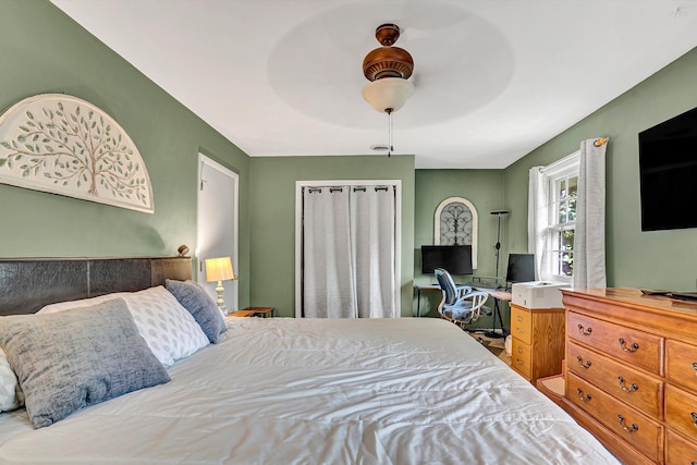 508 Hemlock Shores Dr, Goodview, VA 24095 - bedroom featuring ceiling fan