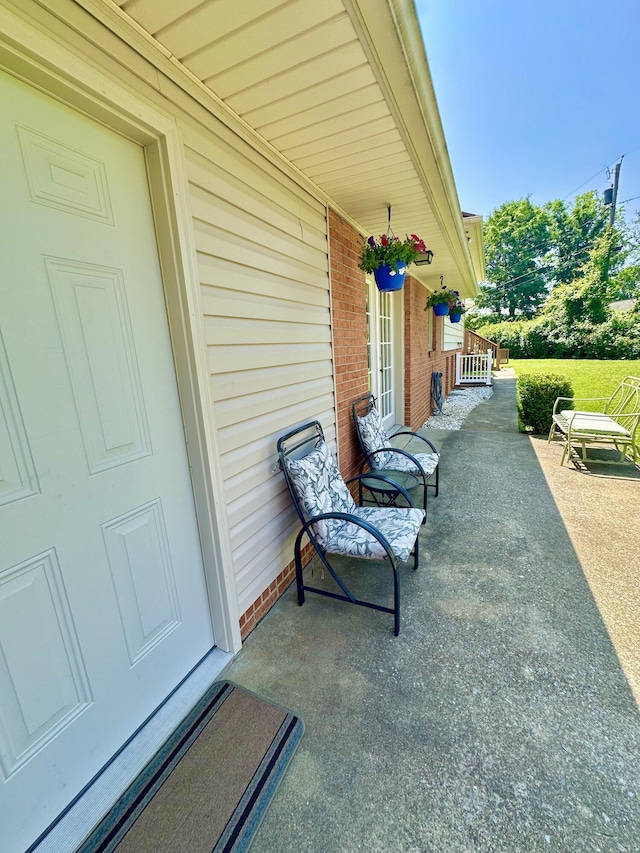 104 Wintergreen Ave, Clifton Forge, VA 24422 - view of patio / terrace