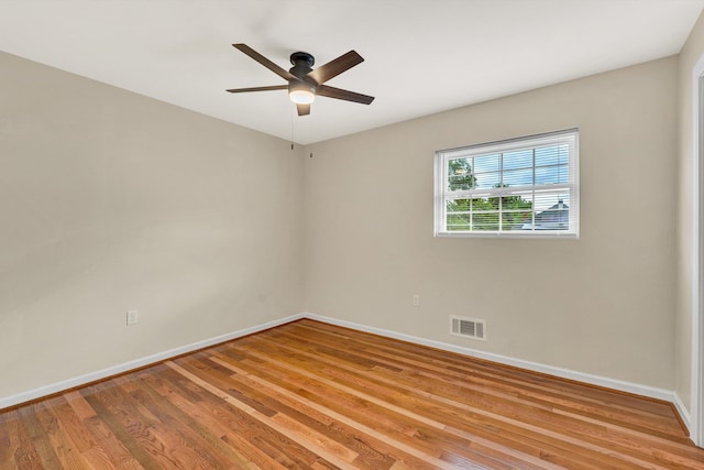 1801 Bluemont Ave SW Unit G, Roanoke, VA 24015 - unfurnished room featuring baseboards, light wood-style flooring, and a ceiling fan