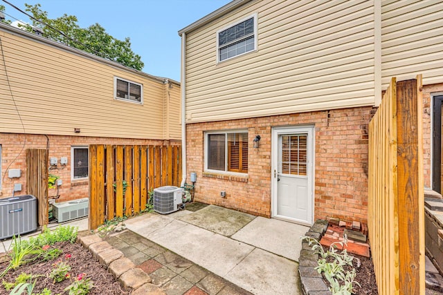 1801 Bluemont Ave SW Unit G, Roanoke, VA 24015 - view of patio with central air condition unit