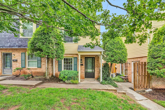 1801 Bluemont Ave SW Unit G, Roanoke, VA 24015 - townhome / multi-family property with brick siding and roof with shingles