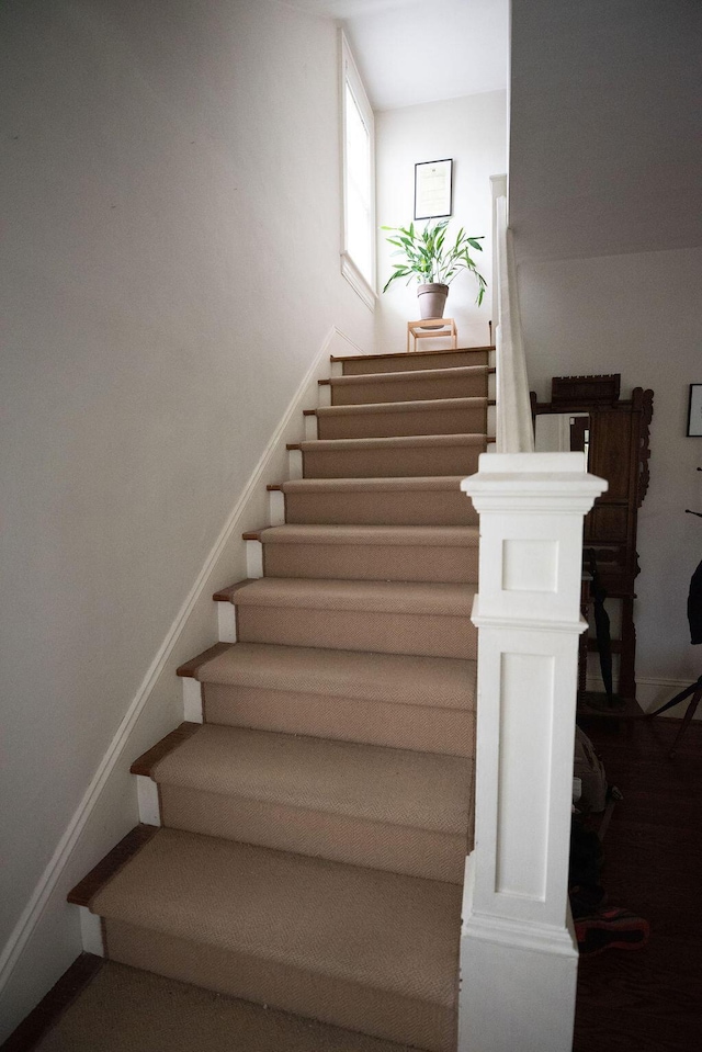 1810 Windsor Ave SW, Roanoke, VA 24015 - view of staircase