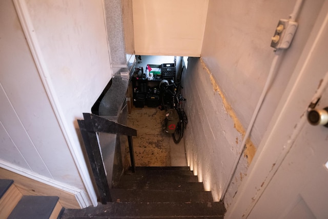 1810 Windsor Ave SW, Roanoke, VA 24015 - view of staircase
