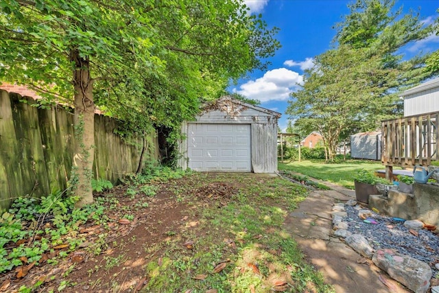 4708 Pawling St NW, Roanoke, VA 24012 - view of yard featuring an outdoor structure and a garage