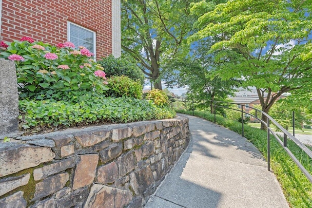 2208 Jefferson St SE Unit 104, Roanoke, VA 24014 - view of community