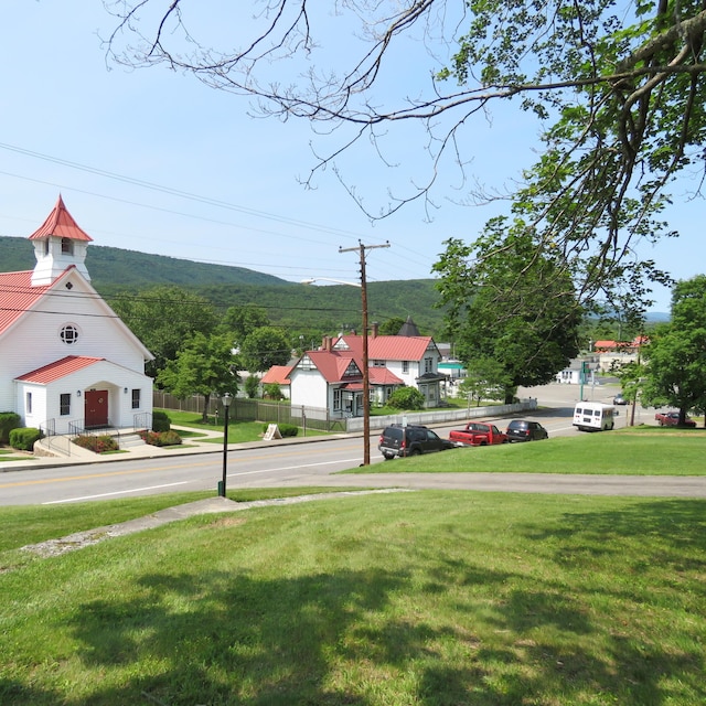 383 Main St, New Castle, VA 24127 - view of yard featuring a mountain view