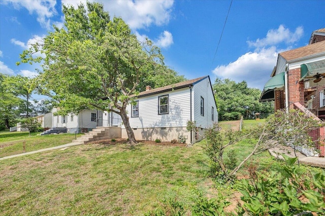 2109 Colgate St NE, Roanoke, VA 24012 - view of front of house with a front yard