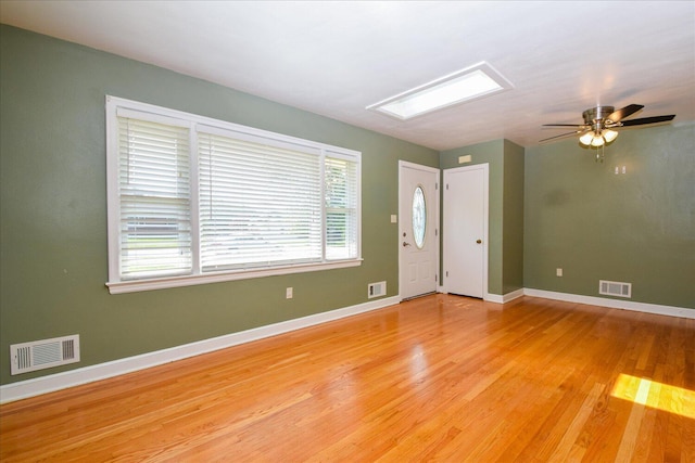 1008 Ridgecrest Dr, Roanoke, VA 24019 - unfurnished room featuring light wood-style floors, ceiling fan, and baseboards