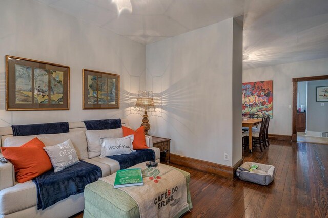 515 Elm Ave SW, Roanoke, VA 24016 - living room with hardwood / wood-style flooring and baseboards